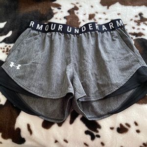 Women under Armour shorts size medium